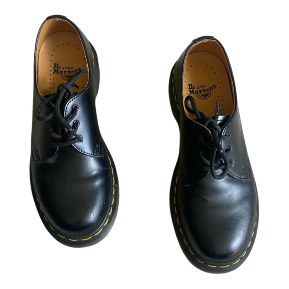 Dr Martens 11837 Black Oxford Shoes Women's Size US 6 L Lace Up Smooth Leather - Picture 2 of 7